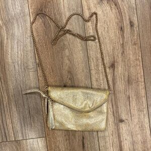 Street Level Crossbody Clutch w/ chain